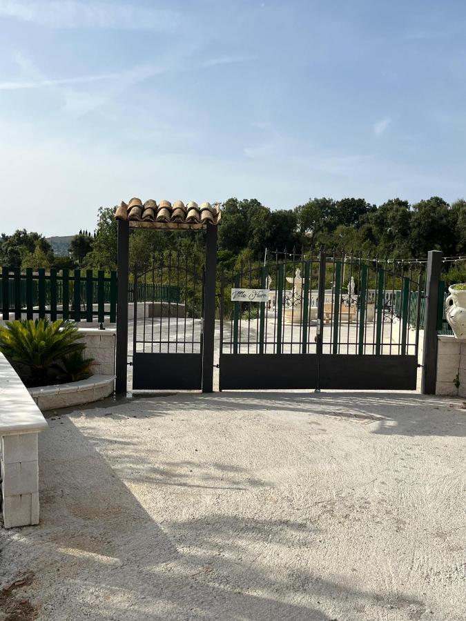 Villa Fiore - Piscina E Idromassaggio Itri Esterno foto