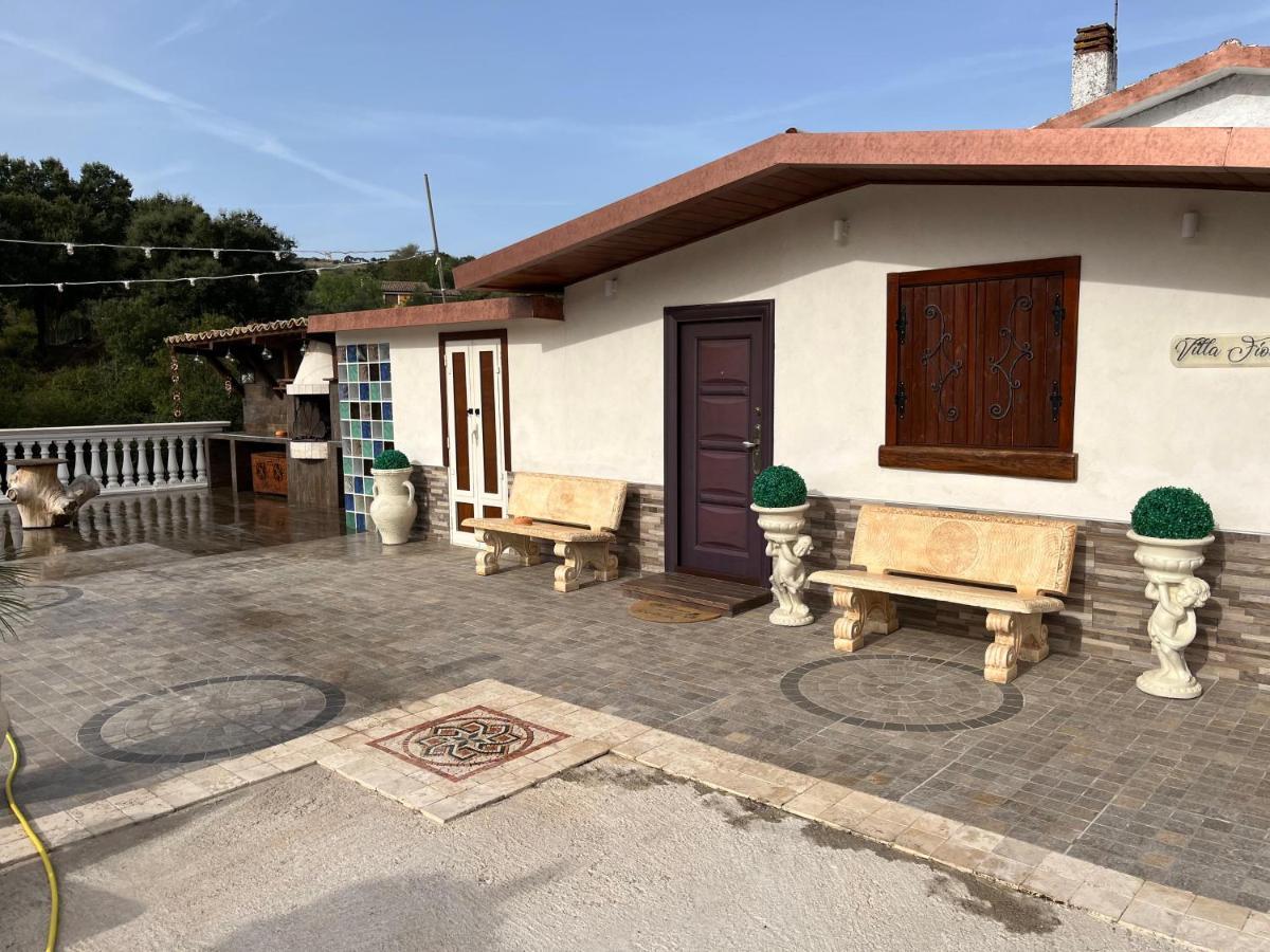 Villa Fiore - Piscina E Idromassaggio Itri Esterno foto